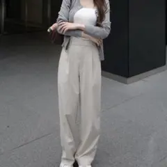 ユニクロ タックワイドパンツ 30 NATURAL