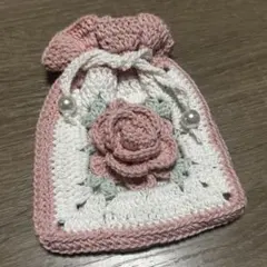 ハンドメイド　巾着　毛糸　コットン　ピンク　白　　編み物　お花　バラ