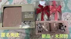 ディズニーグッズ4点まとめ売り　トランクケース、ペアマグ、フェイスタオル