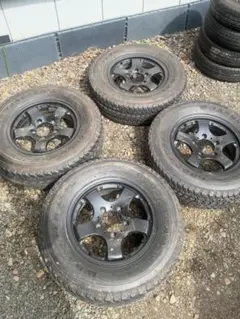 バリ溝！JB23・JA11ジムニーに！アルミ付スタッドレス 4本セットです