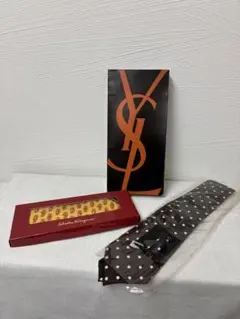 ST-429 YSL靴下3足/フェラガモ／バーバリーネクタイ2本セット
