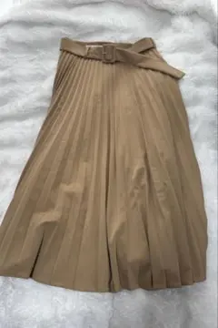 ZARA ベルト付きプリーツスカート