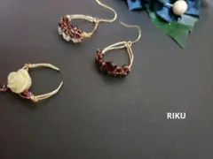 ハンドメイド 天然石ビーズリングピアス