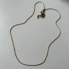 ゴールドカラー チェーンネックレス