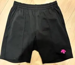 DESCENTE 黒 ショートパンツ S