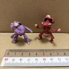 ポケモン　フィギュア　ゲノセクト2体セット