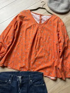 ニコアンド　nicoand オレンジ　ブラウス　華やか　差し色　コットン　総柄
