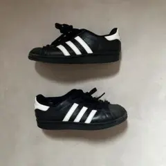 adidas SUPERSTAR ブラック ホワイト スニーカーのサムネイル