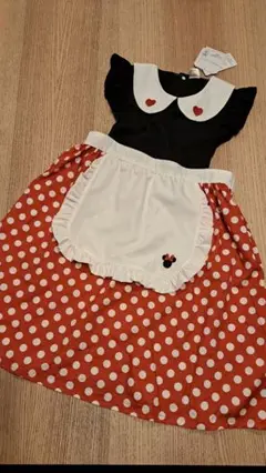 新品☆バースデイ☆フタフタ☆ディズニー☆　ミニー☆エプロンドレス☆