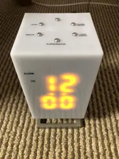 おしゃれな　置き型時計のサムネイル
