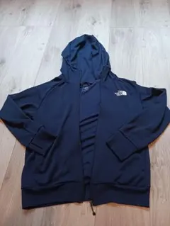THE NORTH FACE ネイビー パーカー 140