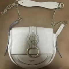 GUESS ベージュ ショルダーバッグ
