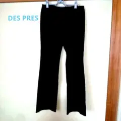 ブラック フレアパンツ