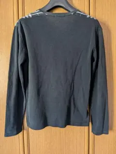 バーバリーブラックレーベル　肩チェック　長袖Tシャツ 2　黒色　BURBERRY