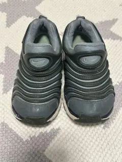 Nike ダイナモ スニーカー18cm