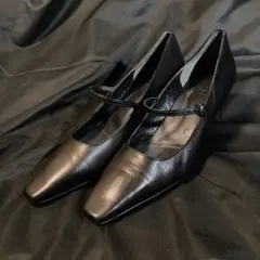 Pitti feminine　黒　本革　ストラップ付きハイヒール 24cm