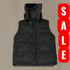 黒 フード付き ダウンベスト