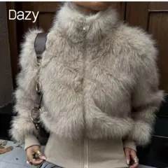 ベージュファーコート ボンバージャケットスタイル