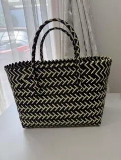 籐風なカゴバッグ♡ハンドメイド♡ブラック♡新品未使用♡軽量 - メルカリ