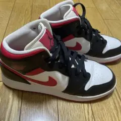 Nike Air Jordan 1 ハイカットスニーカー