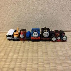 トーマス ミニサイズ ガチャガチャ　9体セット