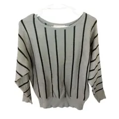 美品❣️グレーと黒のストライプオーバーサイズニット【S】