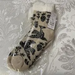 Samansa Mos2 home's ルームソックス 鳥と花といちご柄ベージュ