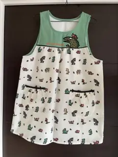 恐竜プリント ノースリーブエプロン
