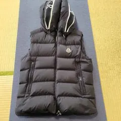 MONCLER カルダミン ブラックダウンベスト