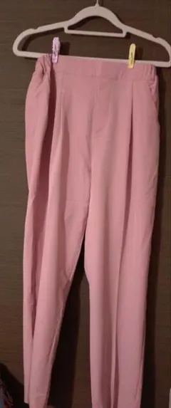 ハニーズ　テーパードパンツ