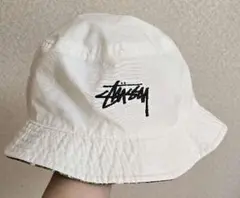 Stussy バケットハット ホワイト 花柄　リバーシブル