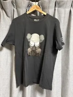 KAWS TOKYO FIRST Tシャツ カウズ
