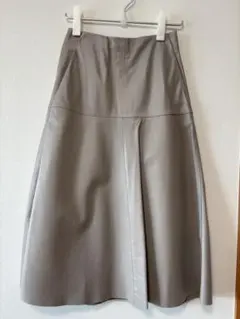 COS グレージュ　レザースカート　羊革　サイズ32