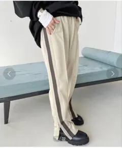 美品【AP STUDIO】別注Americanaトラックパンツ　38のサムネイル