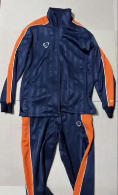 NIKE ジャージ　上下セット　オレンジ
