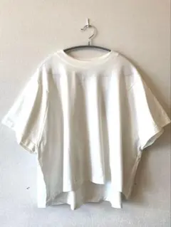 新品 タグ付き スクエアTeeのサムネイル