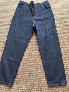 ダークブルーストレートレッグデニム