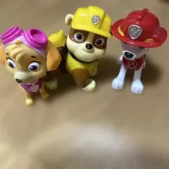 パウパトロール　ベーシックビークル付属フィギュア3体