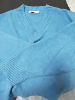 ZARA 青 Vネック セーター 長袖