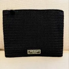 新品未使用　Yves Saint Laurent ブラックポーチ　サンローラン