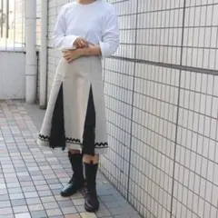 美品　TOGA PULLA スカート　フリンジ