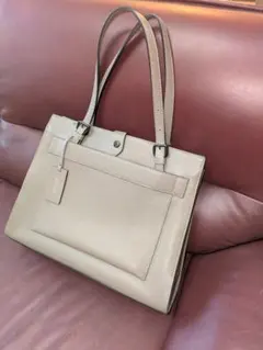 Item thumbnail for item 3788e52b-0f83-47b0-8c74-ee7fbe2de6fe