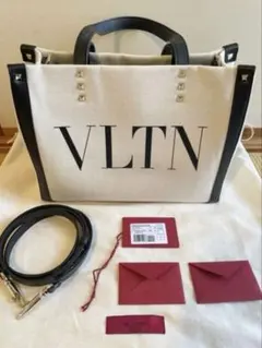 2026年最新】VALENTINO レディース トートバッグの人気アイテム - メルカリ