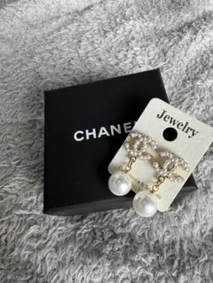 シャネル ノベルティ ゴールド×パールピアス