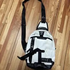 DOUBLES BLACK ショルダーバッグ ホワイト/ブラック