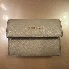 FURLA 三つ折り財布