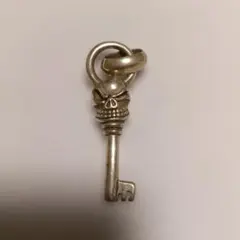 Jean Paul GAULTIER キーホルダー ブルモチーフ - メルカリ