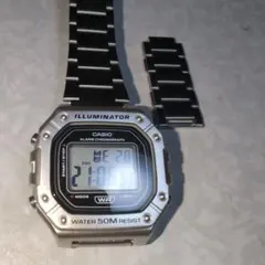 CASIO ILLUMINATOR デジタル腕時計 50M防水　W-218
