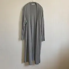 グレー カーディガン
