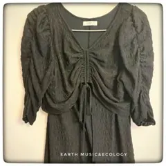 【美品】earth music&ecology ワンピース 細見え 大人可愛い